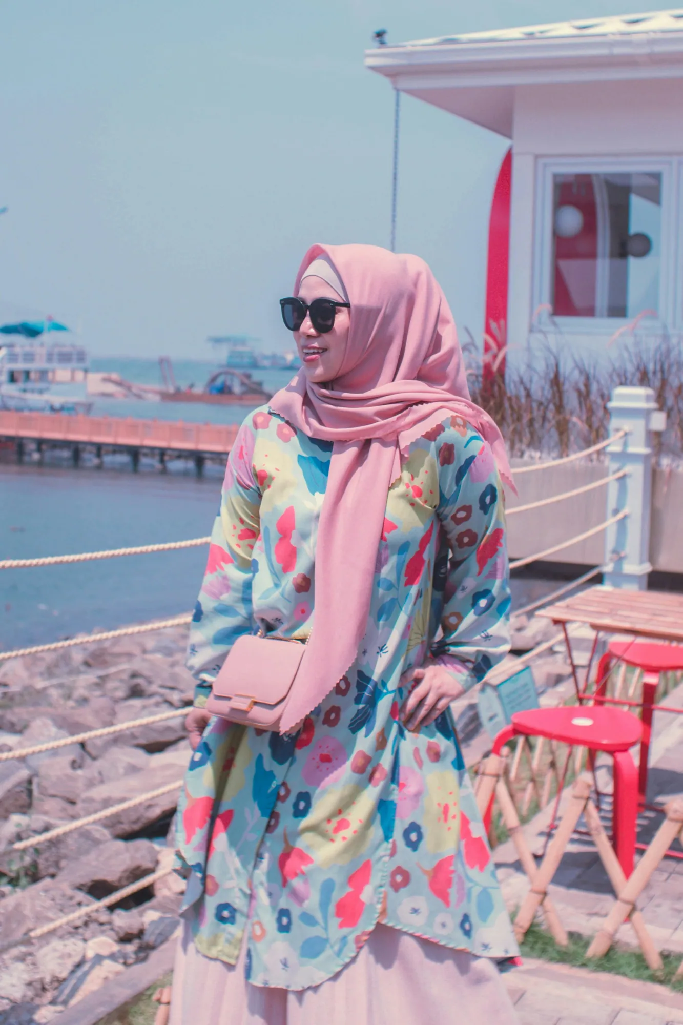 A casual printed dress